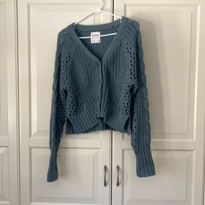 Abercrombie cropped cardigan